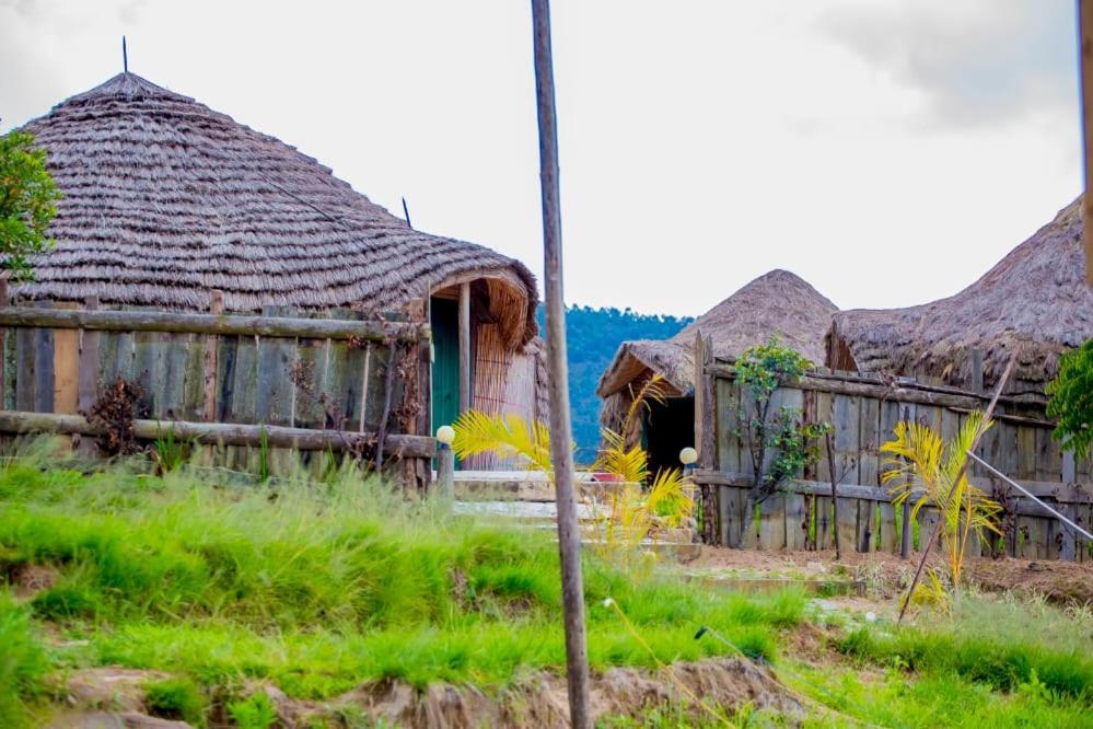 Hotel Kitabi Ecocenter Gabegi Zewnętrze zdjęcie