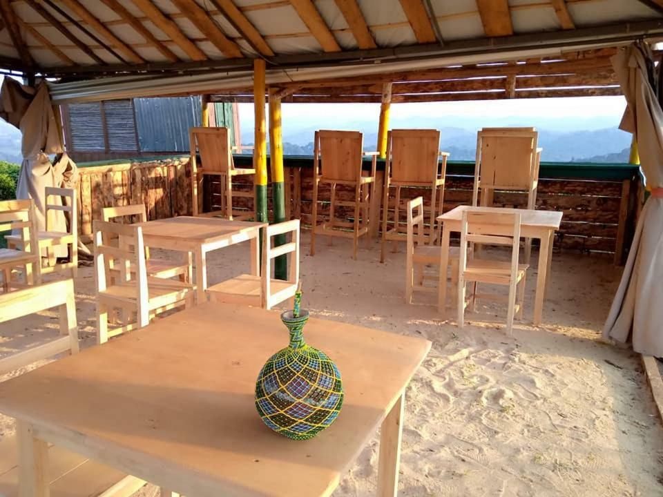 Hotel Kitabi Ecocenter Gabegi Zewnętrze zdjęcie